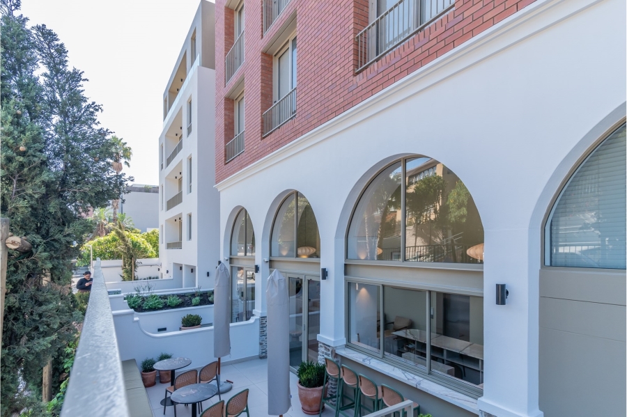 1 Bedroom Property for Sale in Green Point Western Cape